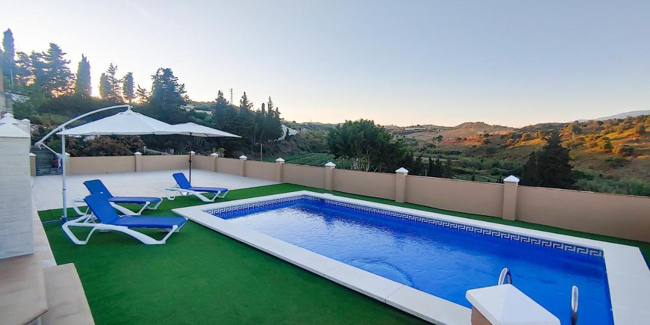 Villa Del Carmen Almayate Alto Kültér fotó