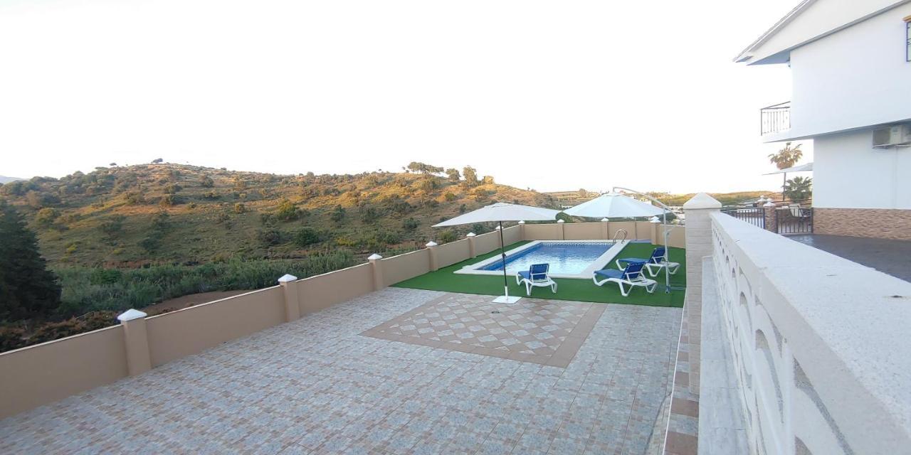 Villa Del Carmen Almayate Alto Kültér fotó